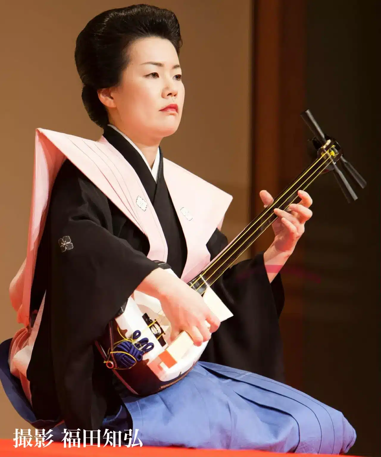 義太夫節 三味線方<br />
鶴澤津賀花